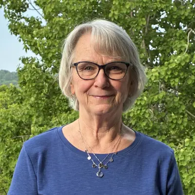 Head shot of Kathy Patterson